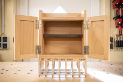 Schärfmittelschrank_04.jpg Schärfmittelschrank_04.jpg