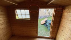 012 innen draufsicht tür, verschraubung und lockere teile.jpeg