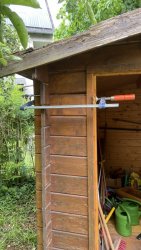 Außen links, Tür.jpeg