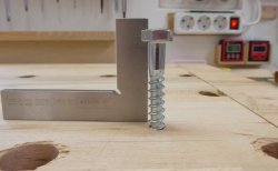 7_Gewinde vorschneiden.jpg 7_Gewinde vorschneiden.jpg