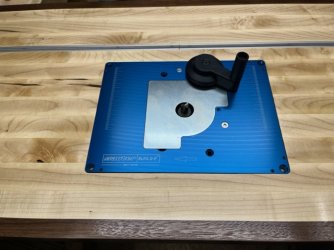 6Frästisch vor-hinten.jpg