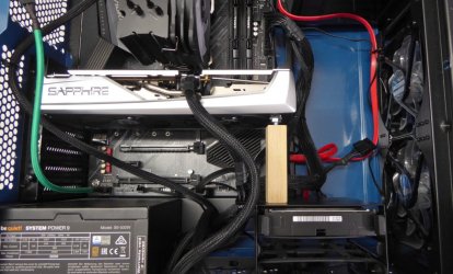 Stütze Grafikkarte.jpg