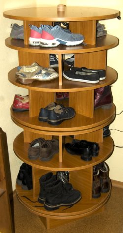 schuhkarussell26.jpg schuhkarussell26.jpg