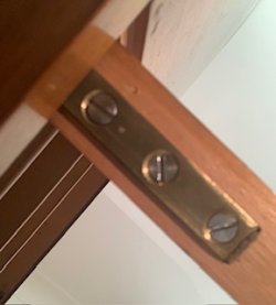 Li-unten von unten.jpg