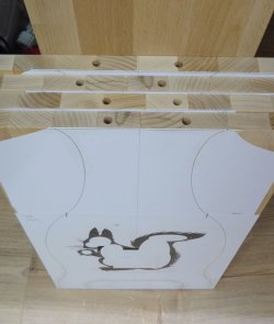 3_Dübellöcher Seitenteile.jpg