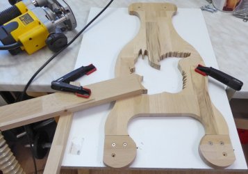 24_Abrundfräsen Füße Schablone.jpg