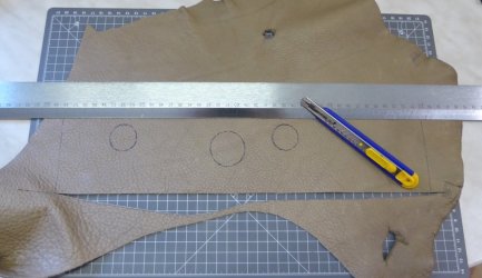 1 Leder anzeichnen.jpg 1 Leder anzeichnen.jpg