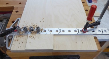 12_Löcher in Seitenwand.jpg