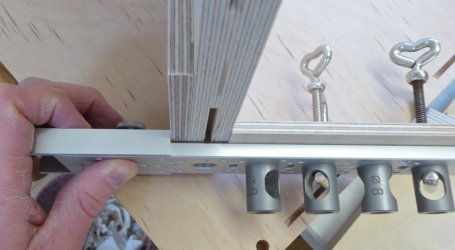 19_Rückwand_Maß nehmen.jpg 19_Rückwand_Maß nehmen.jpg