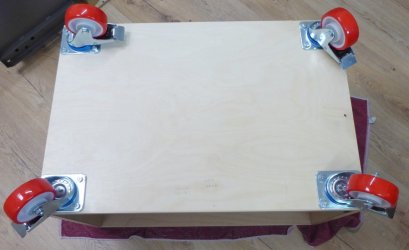 47_Rollen.jpg 47_Rollen.jpg