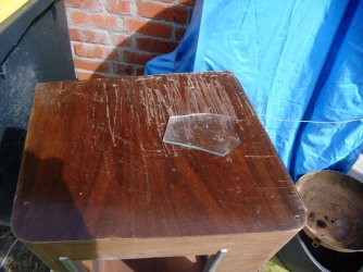 Dsci4750_Glasscherbe_als_Ziehklinge_1024.jpg