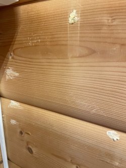 holzwand.jpeg
