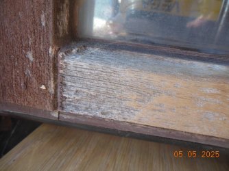 Fensterholz.JPG