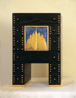 schrank jovita frontal k2.jpg