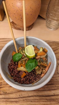 PXL_20251105_190006116.jpg PXL_20251105_190006116.jpg