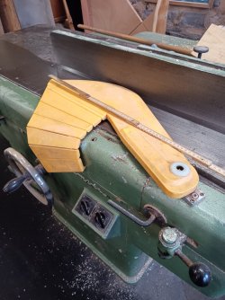 Gliederschwingschutz für Abrichte gesucht