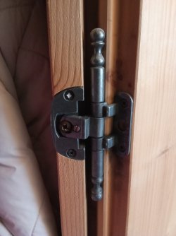Suche antike / rustikale Möbelscharniere für Massivholz-Kleiderschrank (Ersatz, ca. 10 Stück)