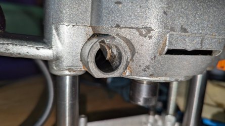 Bohrung Saeulenklemmung.jpg