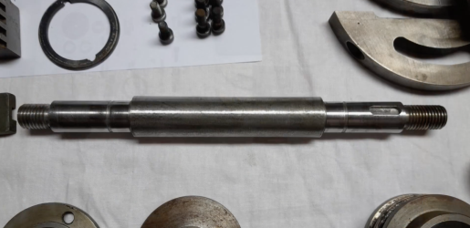 Ulmia 1610 - Keilriemenscheibe und Spindel