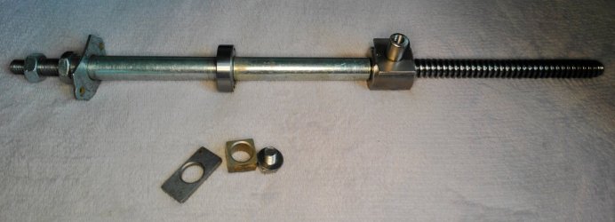 Schubstange_mit_Mutter.JPG Schubstange_mit_Mutter.JPG