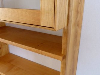 massivschrank_vitrine_galerie_02.jpg massivschrank_vitrine_galerie_02.jpg