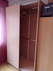 Kleiderschrank offen und fast fertig_2.jpg