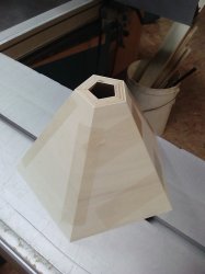 Pyramide_F_1.jpg