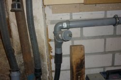 4 Schlauch und 50er HT Rohr.JPG