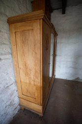 Kleiderschrank_03.jpg