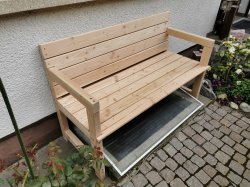 Gartenbank Hultens.jpg