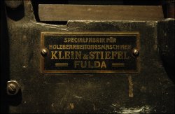 klein-stiefel-fb44c671-4698-42f4-a80d-3c0f0df29fca.jpg