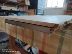 Schiene in Nut.jpg Schiene in Nut.jpg